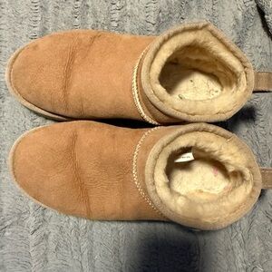 Uggs size 8 in women’s